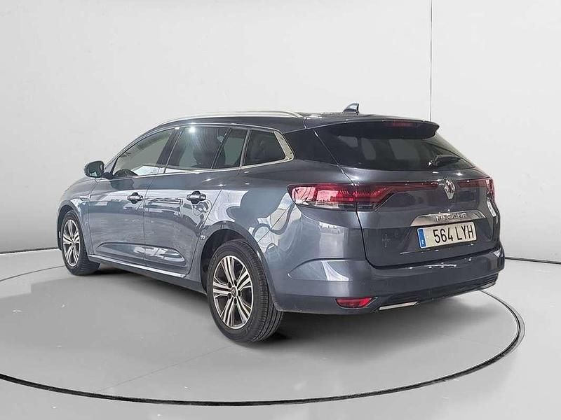 Usado Renault Mégane GrandTour Zen 141 CV (103 kW) 2022 Gris Familiar
