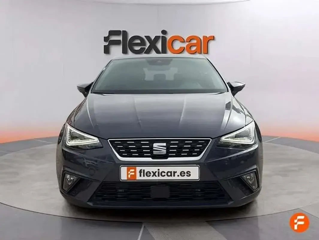 Usado Seat Ibiza XCELLENCE 116 CV (85 kW) 2024 Gris Utilitario