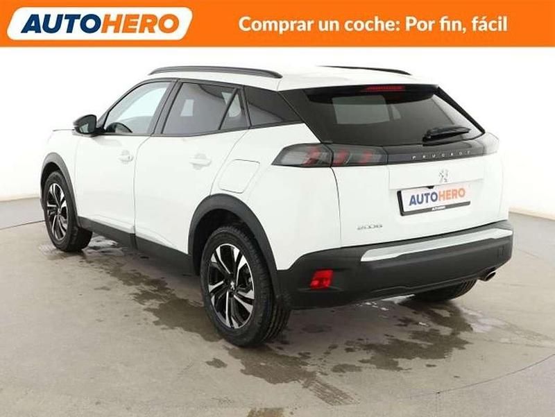 Usado Peugeot 2008 Allure 131 CV (96 kW) 2021 Blanco SUV
