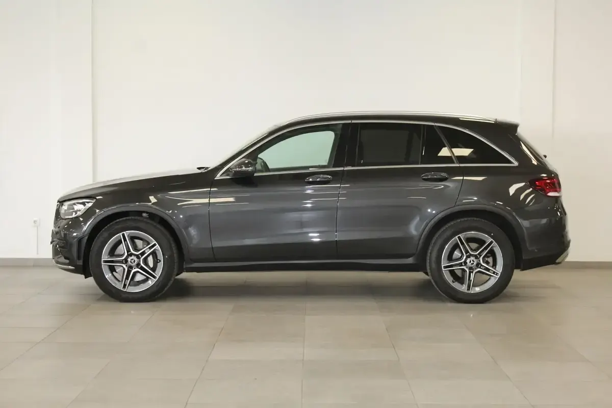 Usado Mercedes GLC220 194 CV (142 kW) 2022 Gris SUV