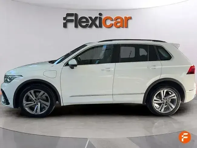 Usado VW Tiguan R-line 245 CV (180 kW) 2022 Blanco SUV