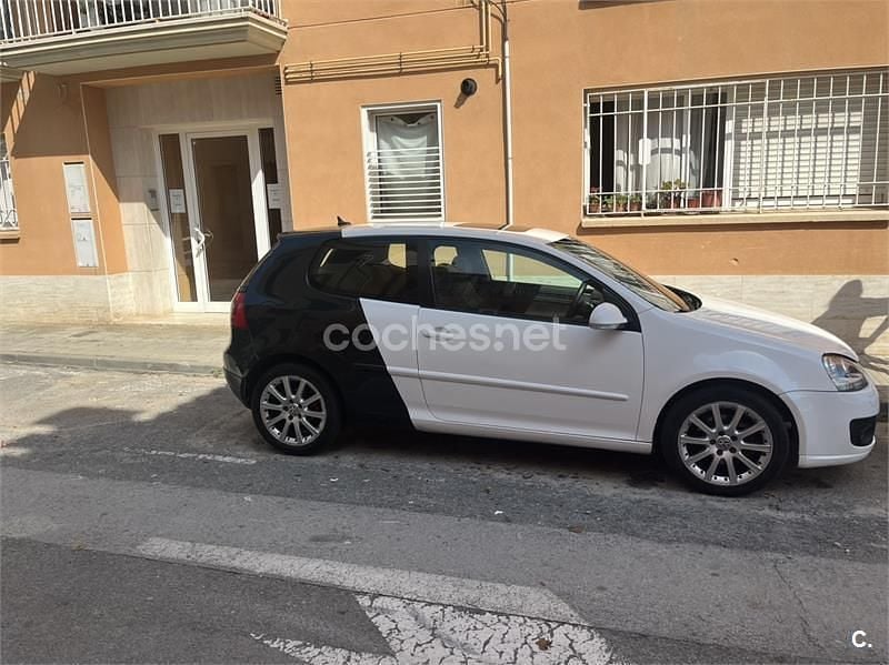 Blanco Usado 2007 VW Golf V GT Berlina | 4400 € (Buen precio) - Imagen 1/3