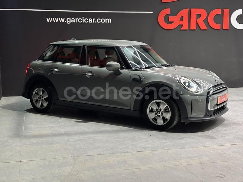 Usado Mini ONE 102 CV (75 kW) 2021 Gris / plata Utilitario