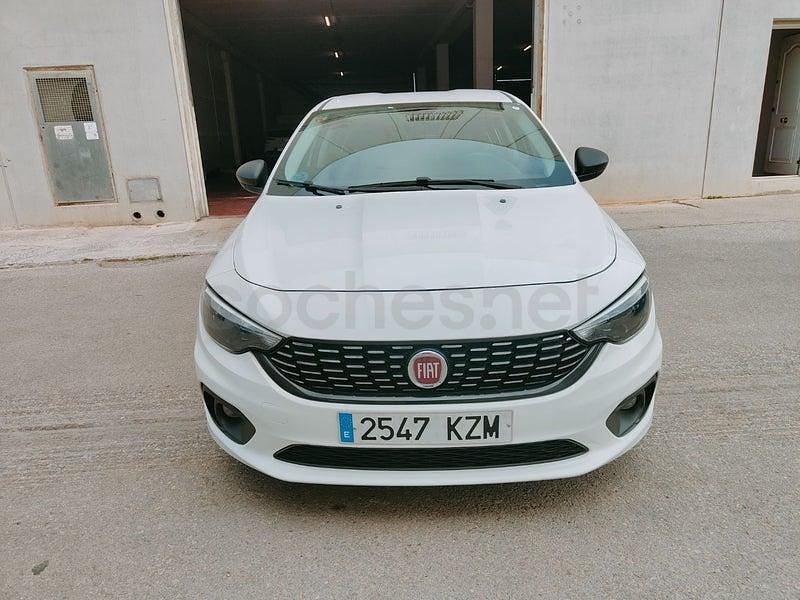 Usado Fiat Tipo Business 120 CV (88 kW) 2019 Blanco Berlina