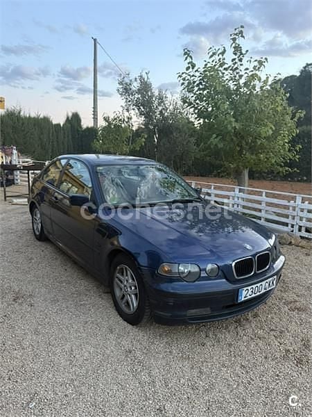 Usado BMW 318 143 CV (105 kW) 2003 Azul Coupe