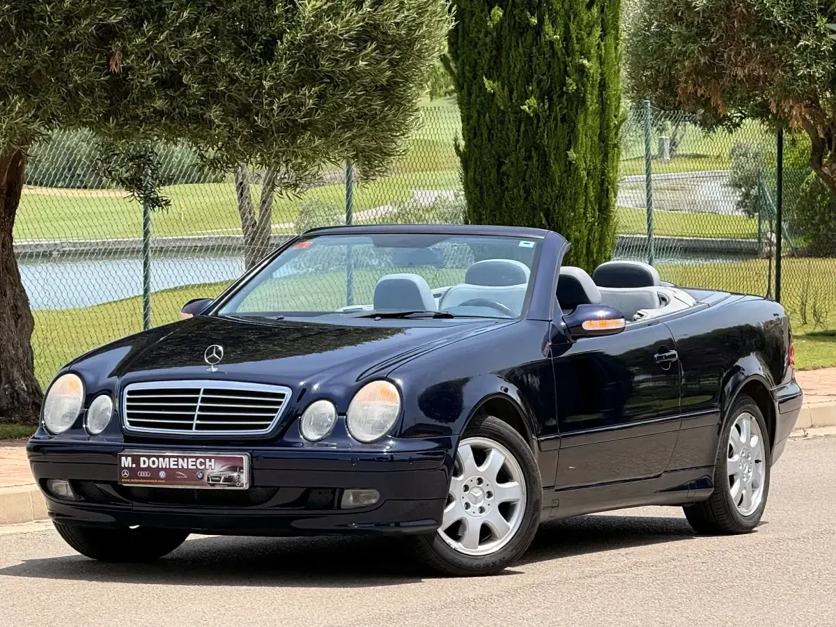 Usado Mercedes CLK230 Elegance 197 CV (144 kW) 2003 Azul Descapotable