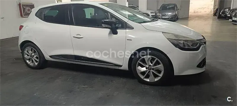 Usado Renault Clio IV Collection 75 CV (55 kW) 2015 Blanco Berlina