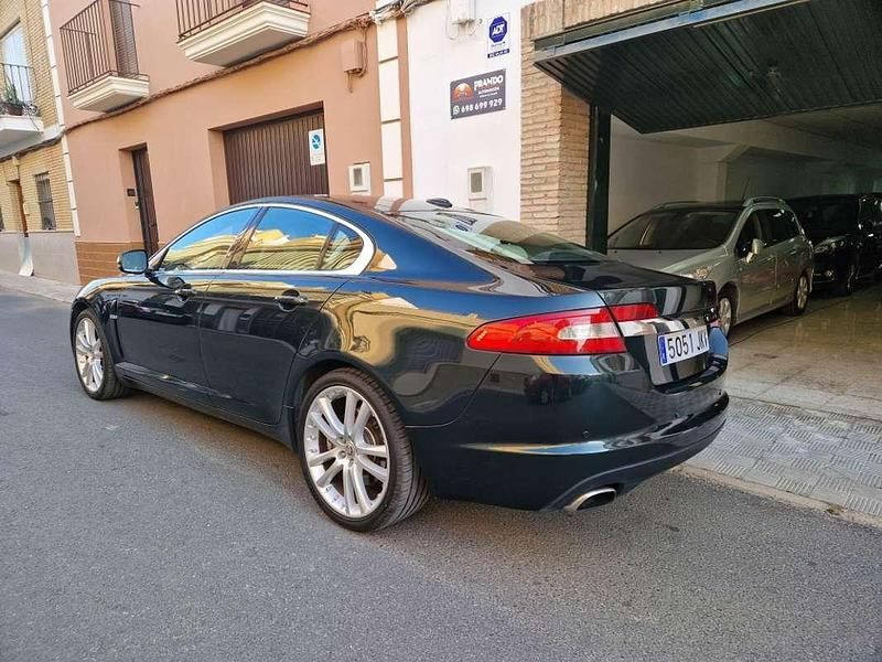Usado Jaguar XF Premium Luxury 241 CV (177 kW) 2011 Verde Berlina