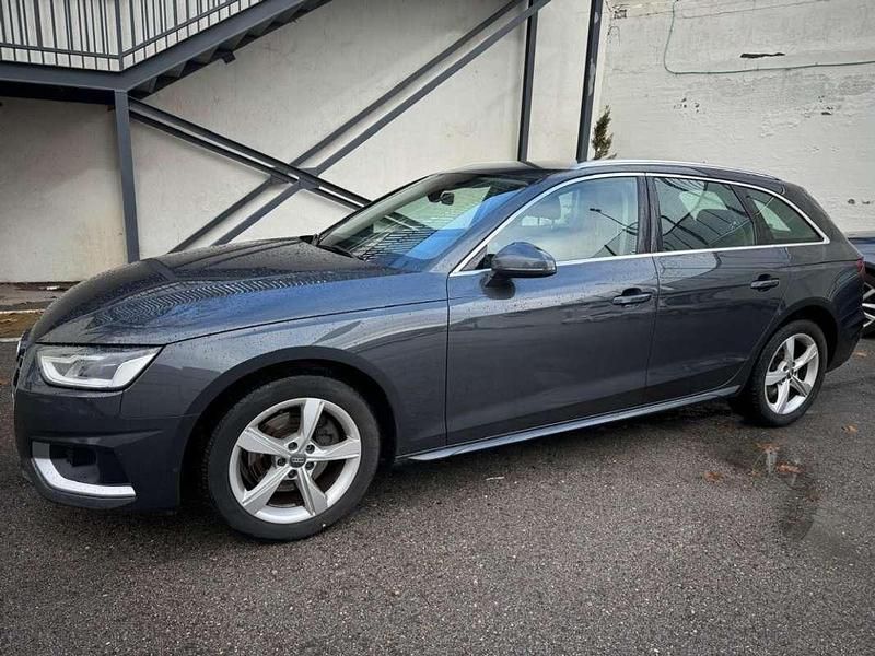 Usado Audi A4 Advanced 136 CV (100 kW) 2019 Gris Familiar