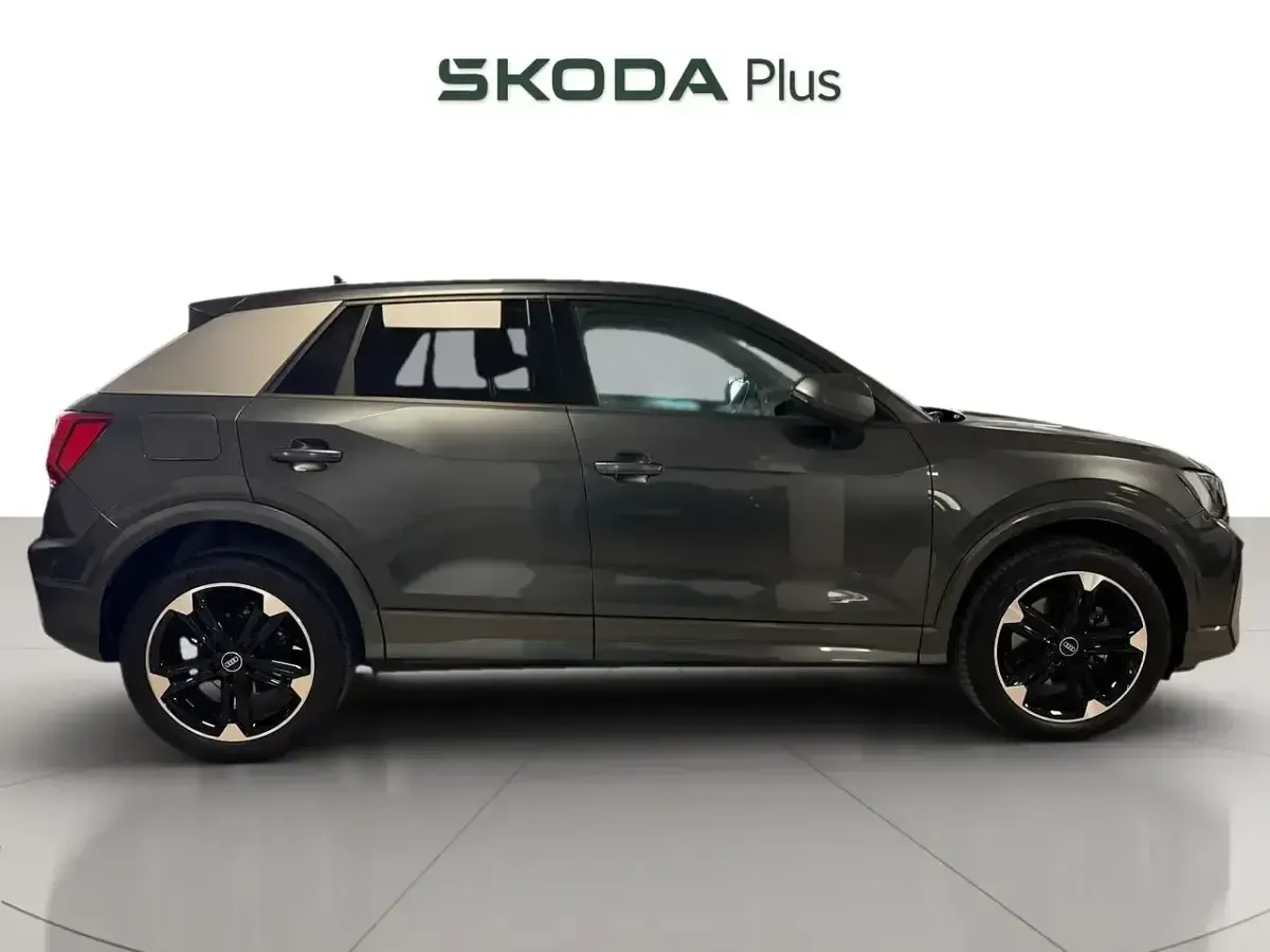 Usado Audi Q2 S-Line 150 CV (110 kW) 2022 Gris SUV