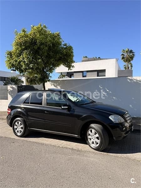 Usado Mercedes ML320 224 CV (164 kW) 2006 Negro SUV