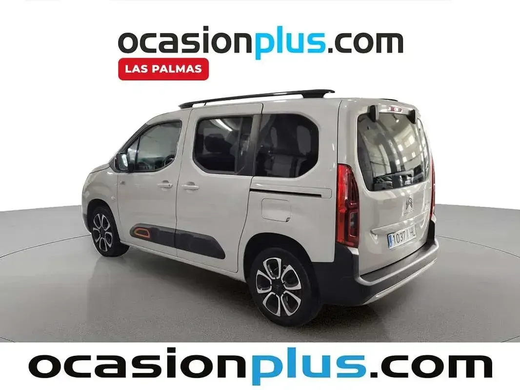 Usado Citroën Berlingo Shine 131 CV (96 kW) 2020 Beige Monovolumen