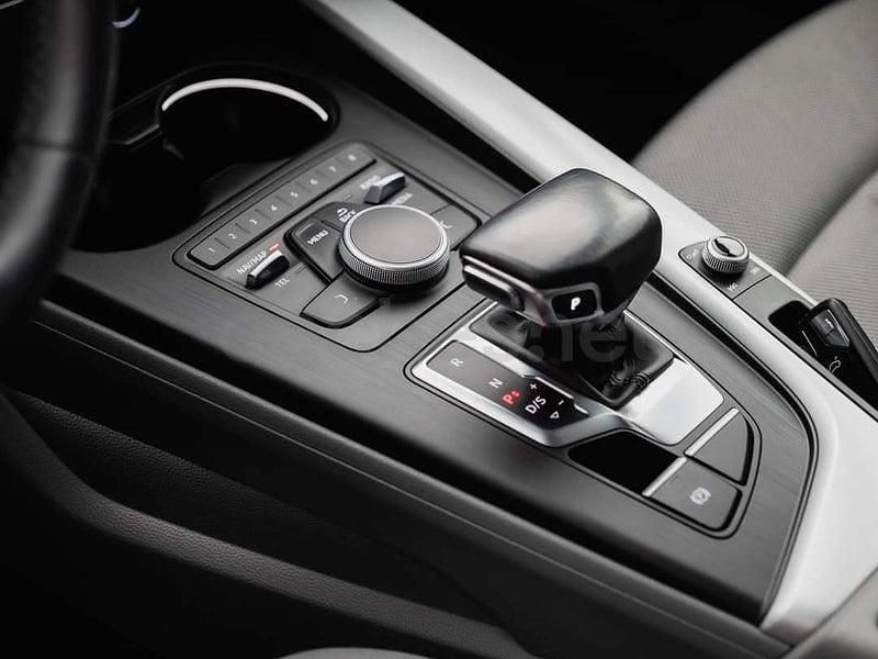 Usado Audi A4 Allroad 272 CV (200 kW) 2018 Gris / plata Familiar