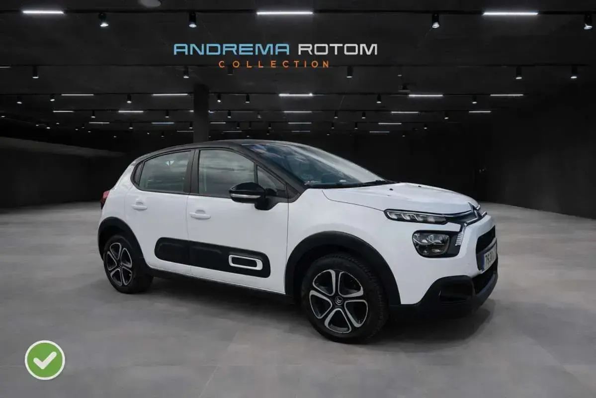 Usado Citroën C3 Live 99 CV (72 kW) 2021 Blanco Utilitario
