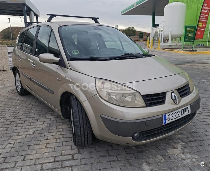 Beige Usado 2006 Renault Scénic II Monovolumen | 2500 € (Buen precio) - Imagen 1/4