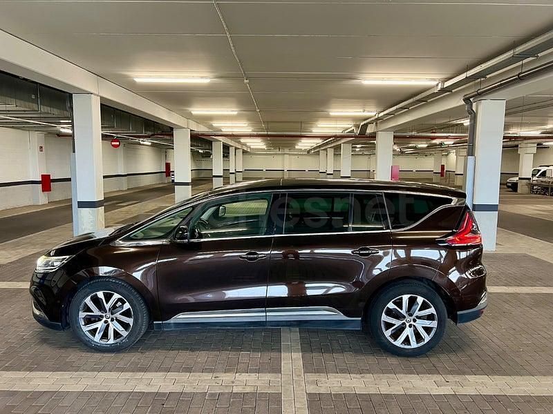 Usado Renault Espace Zen 160 CV (117 kW) 2017 Marrón Monovolumen