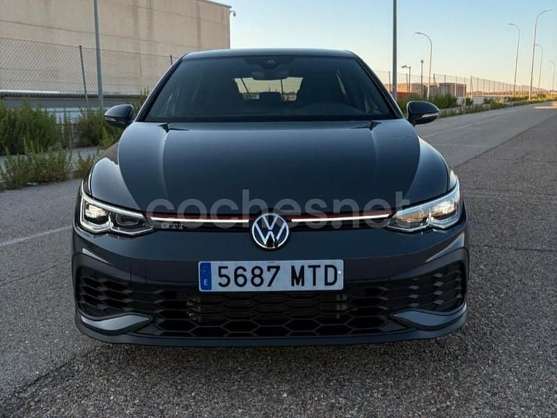 Gris / plata Usado 2022 VW Golf VIII GTI Clubsport Berlina | 36.490 € (Precio justo) - Imagen 1/4