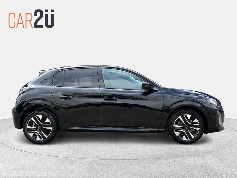 Usado Peugeot 208 Allure 102 CV (75 kW) 2025 Negro Utilitario