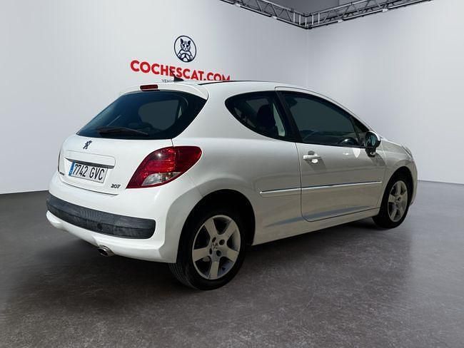 Begagnad Peugeot 207 Sportium 120 HK (88 kW) 2010 Vit Halvkombi