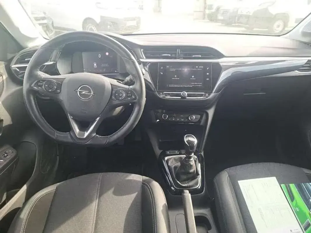 Usado Opel Corsa Elegance 101 CV (74 kW) 2022 Blanco Utilitario