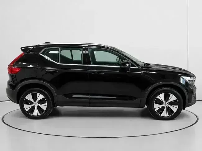 Usado Volvo XC40 Core 211 CV (155 kW) 2023 Negro SUV