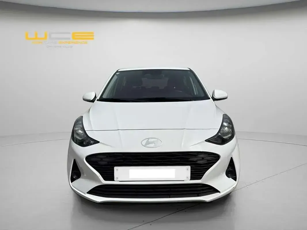 Usado Hyundai i10 67 CV (49 kW) 2024 Blanco Utilitario