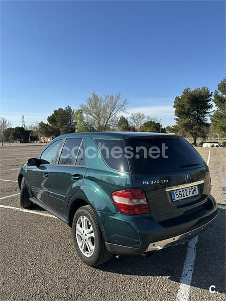 Usado Mercedes ML320 224 CV (164 kW) 2006 Verde SUV