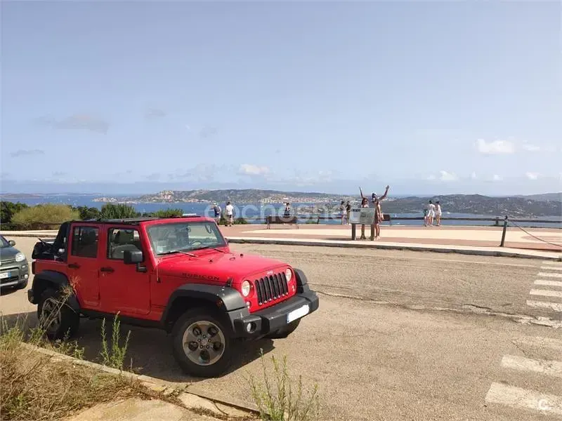 Usado Jeep Wrangler Unlimited Rubicon 200 CV (147 kW) 2018 Rojo SUV