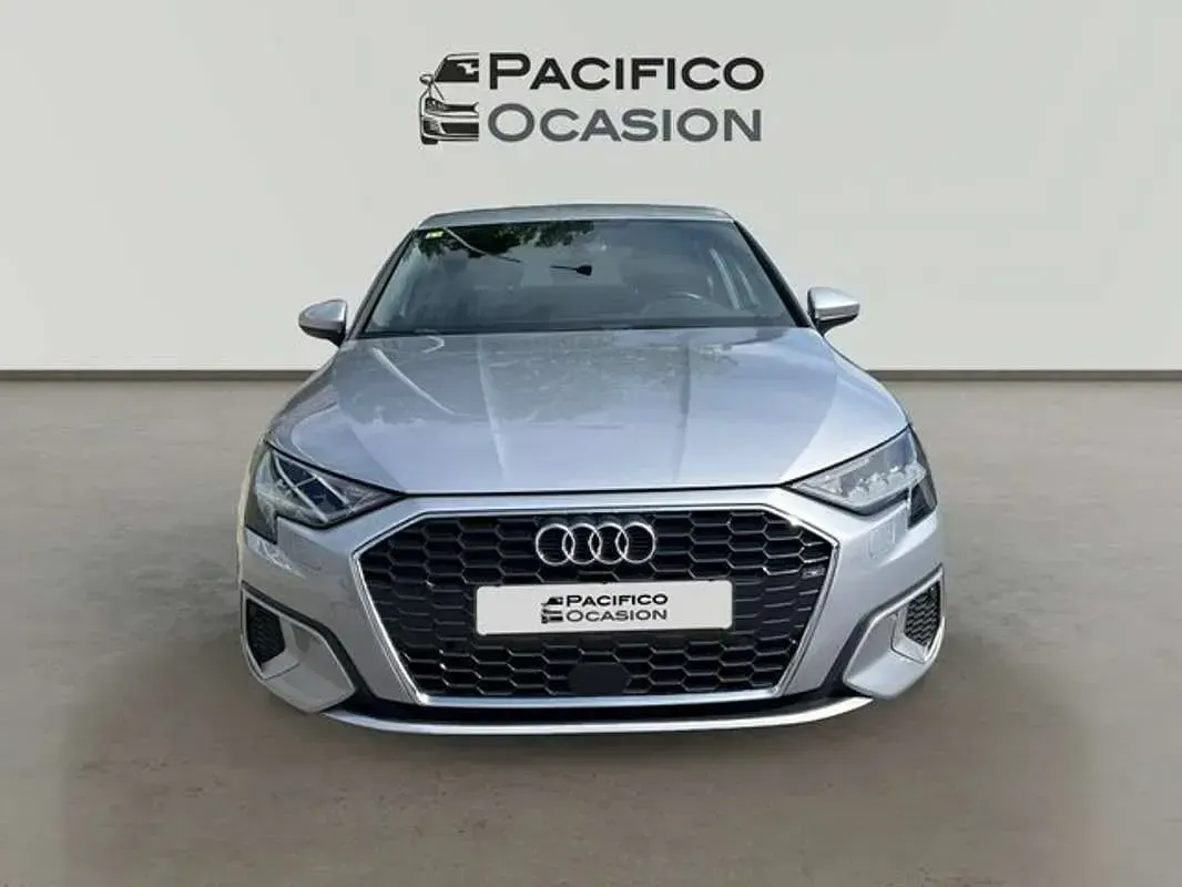 Usado Audi A3 Sportback Advanced 116 CV (85 kW) 2022 Gris Utilitario