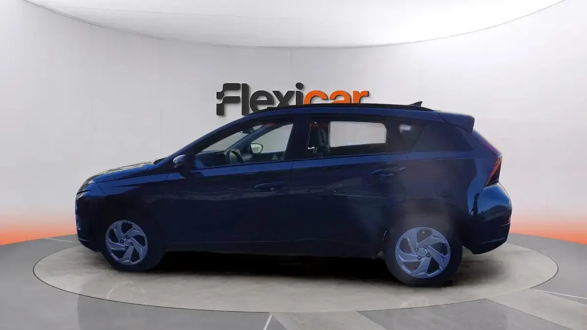 Usado Hyundai Bayon 84 CV (61 kW) 2023 Gris SUV