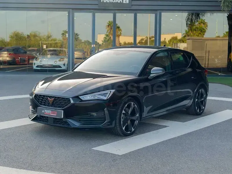 Usado Cupra Leon 150 CV (110 kW) 2023 Negro Berlina