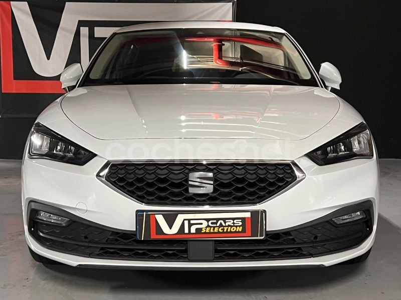 Usado Seat Leon Reference 115 CV (84 kW) 2021 Blanco Berlina