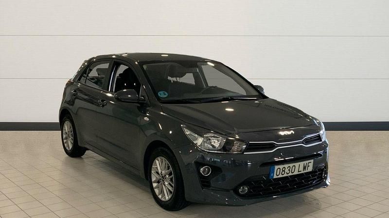 Gris Usado 2022 Kia Rio | 14.500 € (Precio justo) - Imagen 1/1