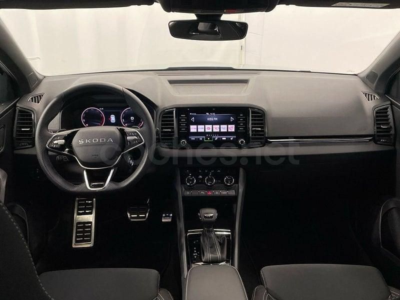 Usado Skoda Karoq SportLine 150 CV (110 kW) 2025 Gris SUV