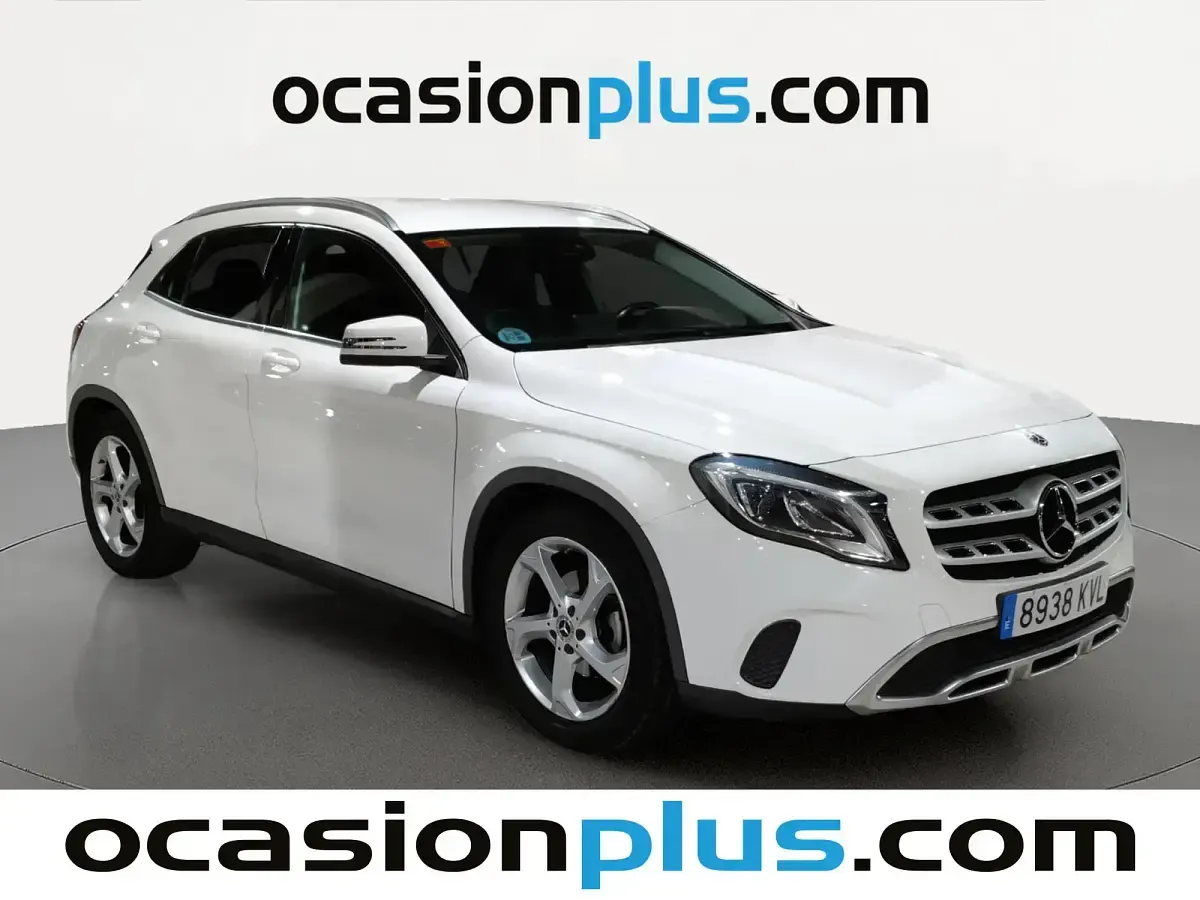 Usado Mercedes GLA180 122 CV (89 kW) 2019 Blanco SUV