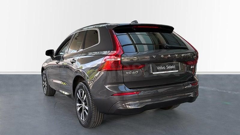 Używany Volvo XC60 Core 250 KM (183 kW) 2025 Szary SUV