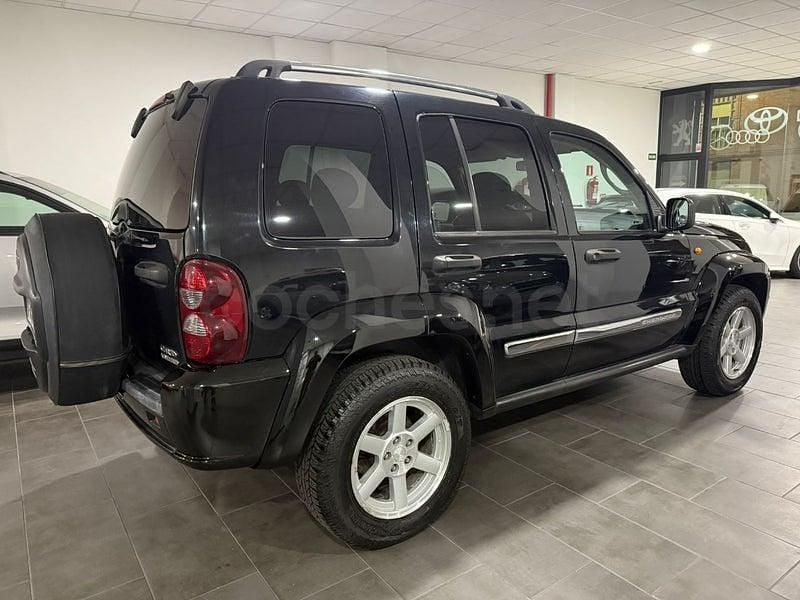 Usado Jeep Cherokee Limited 163 CV (119 kW) 2006 Negro SUV