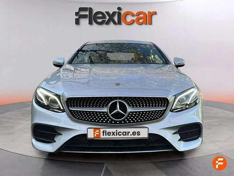 Usado Mercedes E220 194 CV (142 kW) 2019 Gris Coupe