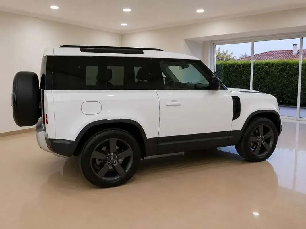 Usado Land Rover Defender SE 200 CV (147 kW) 2021 Blanco SUV