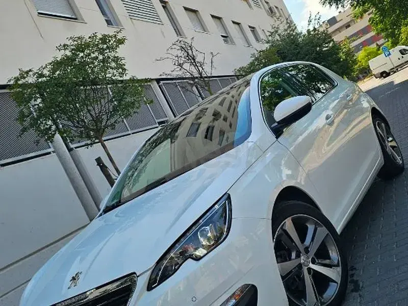Usado Peugeot 308 Business-Line 130 CV (95 kW) 2016 Blanco Berlina