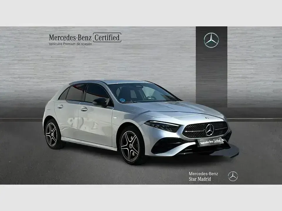 Usado Mercedes A250 218 CV (160 kW) 2025 Gris Berlina