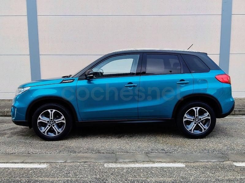 Usado Suzuki Vitara GLX 120 CV (88 kW) 2017 Azul SUV