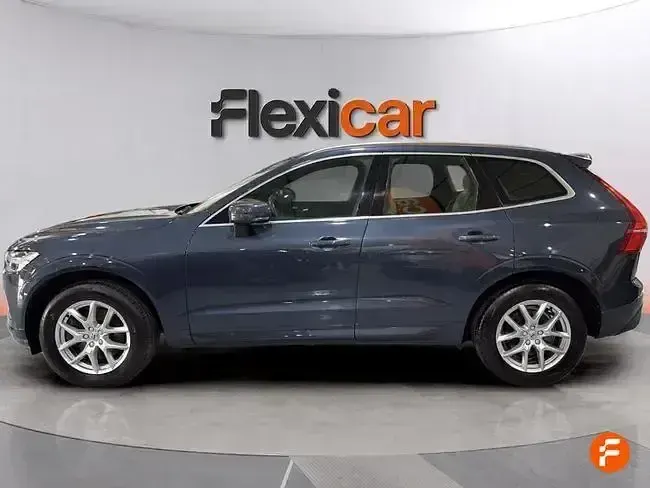 Usado Volvo XC60 Momentum 150 CV (110 kW) 2018 Azul SUV