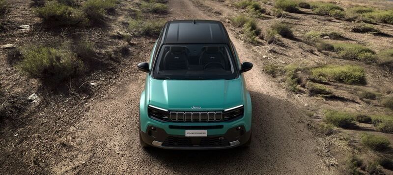 Usado Jeep Avenger Summit 100 CV (73 kW) 2024 Azul SUV