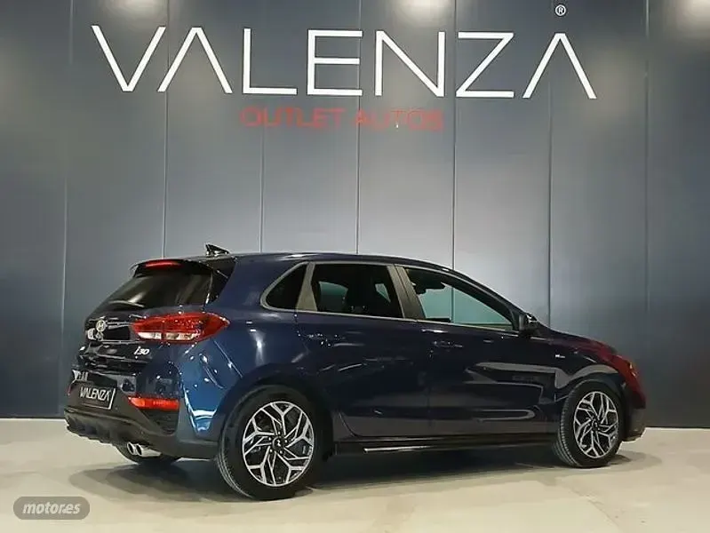 Usado Hyundai i30 N Line 96 CV (70 kW) 2025 Azul Berlina