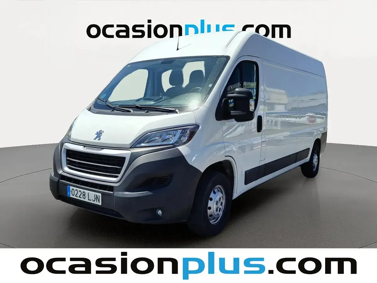 Käytetty Peugeot Boxer S 140 HP (102 kW) 2020 Van