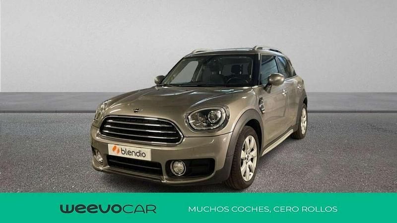 Usado Mini ONE 117 CV (86 kW) 2018 Gris Utilitario