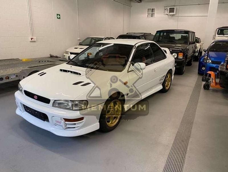 Usado Subaru Impreza 280 CV (205 kW) 1997 Blanco Utilitario