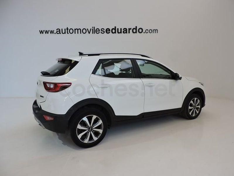 Usado Kia Stonic 100 CV (73 kW) 2020 Blanco SUV