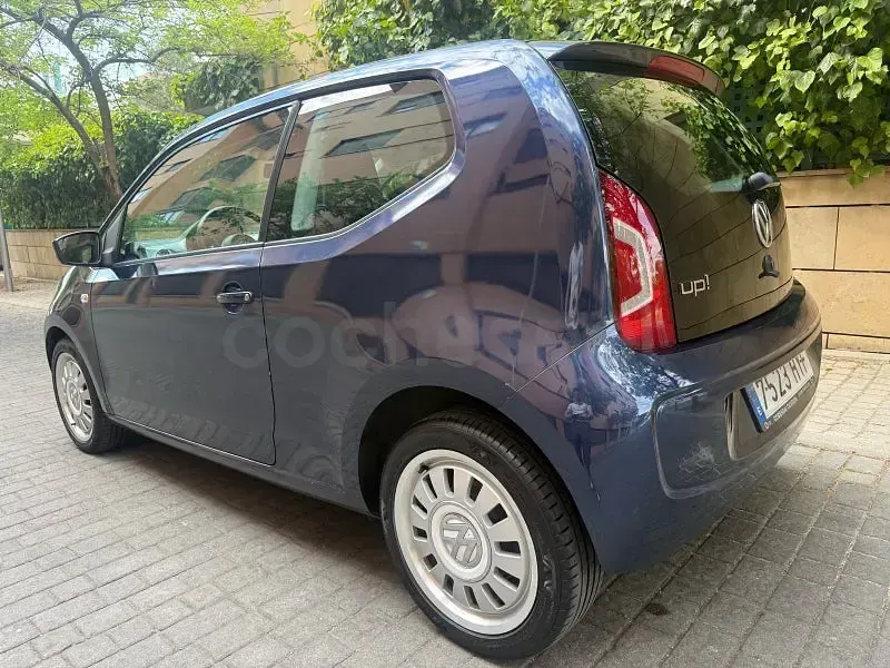 Usado VW up! move up! 75 CV (55 kW) 2014 Azul Utilitario
